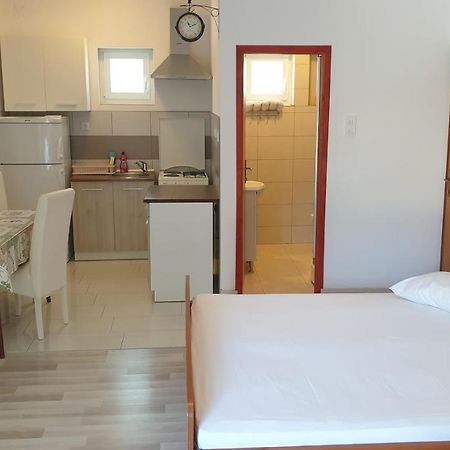 Apartments Milka Pag 파그 외부 사진